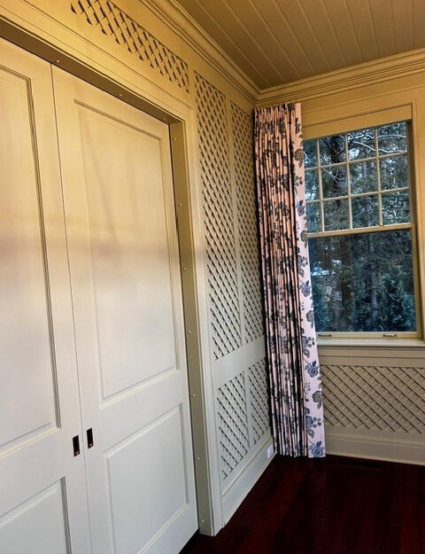 Dining Room with lattice detail Dining Room with lattice detail